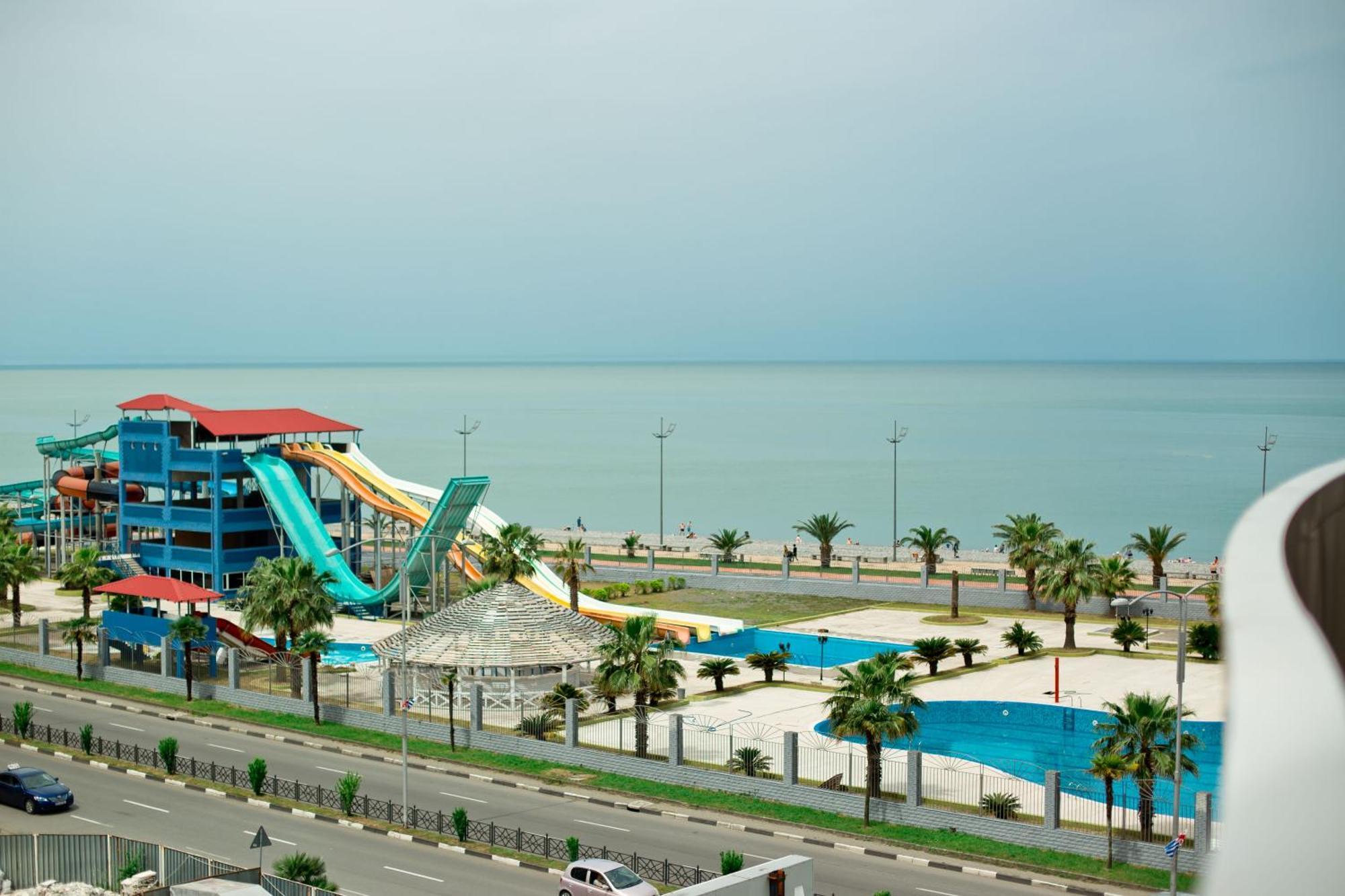 The Blue Perl 3 Lägenhet Batumi Exteriör bild